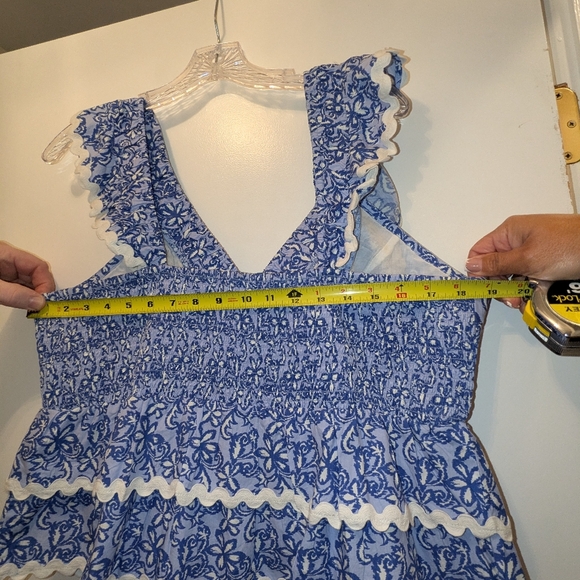 Roller Rabbit  Smocked Top - NWOT - Picture 4 of 6